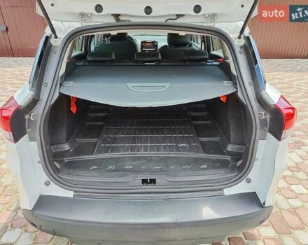 Белый Рено Клио, объемом двигателя 1.5 л и пробегом 240 тыс. км за 8200 $, фото 15 на Automoto.ua