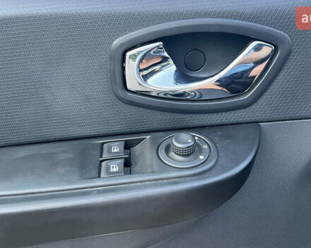 Білий Рено Кліо, об'ємом двигуна 1.5 л та пробігом 258 тис. км за 6700 $, фото 14 на Automoto.ua