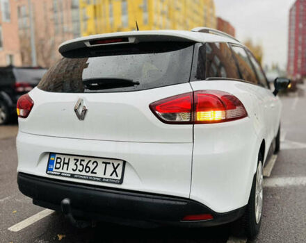 Белый Рено Клио, объемом двигателя 1.5 л и пробегом 286 тыс. км за 7000 $, фото 4 на Automoto.ua