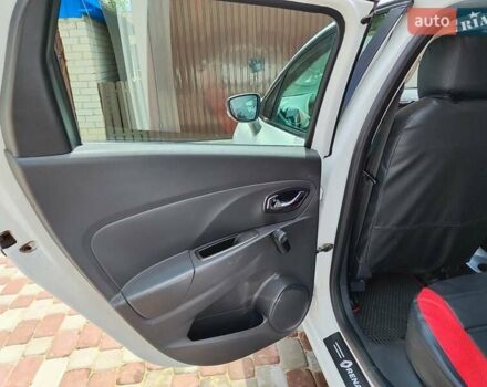 Белый Рено Клио, объемом двигателя 1.5 л и пробегом 240 тыс. км за 8200 $, фото 13 на Automoto.ua