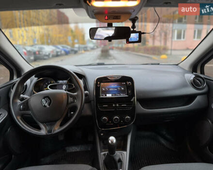 Белый Рено Клио, объемом двигателя 1.5 л и пробегом 286 тыс. км за 7000 $, фото 10 на Automoto.ua