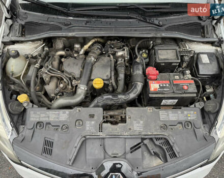 Белый Рено Клио, объемом двигателя 1.5 л и пробегом 286 тыс. км за 7000 $, фото 14 на Automoto.ua