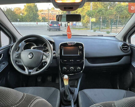 Білий Рено Кліо, об'ємом двигуна 1.5 л та пробігом 258 тис. км за 6700 $, фото 12 на Automoto.ua