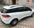 Белый Рено Клио, объемом двигателя 0.9 л и пробегом 250 тыс. км за 7100 $, фото 4 на Automoto.ua