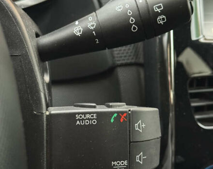 Белый Рено Клио, объемом двигателя 1.5 л и пробегом 286 тыс. км за 7000 $, фото 12 на Automoto.ua