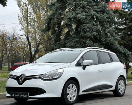 Белый Рено Клио, объемом двигателя 1.46 л и пробегом 280 тыс. км за 7699 $, фото 3 на Automoto.ua