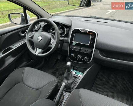 Белый Рено Клио, объемом двигателя 1.46 л и пробегом 280 тыс. км за 7699 $, фото 9 на Automoto.ua