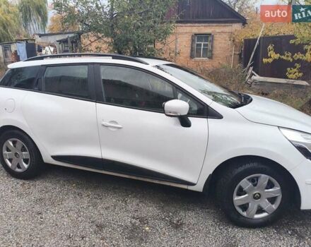 Рено Кліо 2015 у Полтаві на Automoto.ua Білий Рено Кліо, об'ємом двигуна 1.5 л та пробігом 270 тис. км за 6700 $, фото 5 на Automoto.ua
