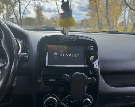 Рено Кліо 2015 у Дніпро (Дніпропетровську) на Automoto.ua Білий Рено Кліо, об'ємом двигуна 1.5 л та пробігом 189 тис. км за 8000 $, фото 9 на Automoto.ua