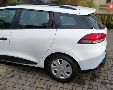 Белый Рено Клио, объемом двигателя 1.5 л и пробегом 259 тыс. км за 7400 $, фото 35 на Automoto.ua