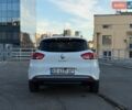 Белый Рено Клио, объемом двигателя 1.5 л и пробегом 344 тыс. км за 6500 $, фото 5 на Automoto.ua