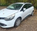 Белый Рено Клио, объемом двигателя 1.5 л и пробегом 220 тыс. км за 3300 $, фото 1 на Automoto.ua