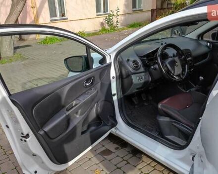 Белый Рено Клио, объемом двигателя 1.5 л и пробегом 259 тыс. км за 7400 $, фото 42 на Automoto.ua