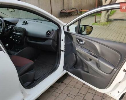 Белый Рено Клио, объемом двигателя 1.5 л и пробегом 259 тыс. км за 7400 $, фото 55 на Automoto.ua