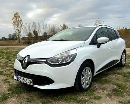 Рено Клио 2015 в Киеве на Automoto.ua Белый Рено Клио, объемом двигателя 1.5 л и пробегом 306 тыс. км за 6900 $, фото 8 на Automoto.ua