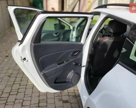 Белый Рено Клио, объемом двигателя 1.5 л и пробегом 259 тыс. км за 7400 $, фото 38 на Automoto.ua