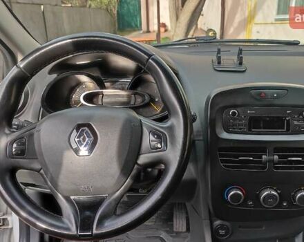Белый Рено Клио, объемом двигателя 1.5 л и пробегом 259 тыс. км за 7400 $, фото 47 на Automoto.ua
