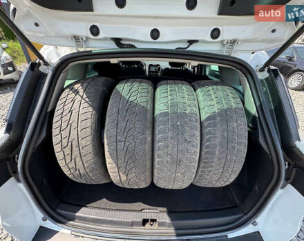 Білий Рено Кліо, об'ємом двигуна 1.5 л та пробігом 245 тис. км за 7999 $, фото 37 на Automoto.ua