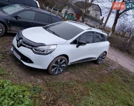 Белый Рено Клио, объемом двигателя 1.5 л и пробегом 300 тыс. км за 7300 $, фото 7 на Automoto.ua