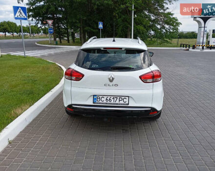 Белый Рено Клио, объемом двигателя 1.5 л и пробегом 248 тыс. км за 7800 $, фото 6 на Automoto.ua