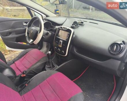 Рено Кліо 2015 у Полтаві на Automoto.ua Білий Рено Кліо, об'ємом двигуна 1.5 л та пробігом 270 тис. км за 6700 $, фото 3 на Automoto.ua