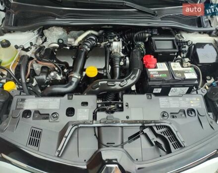 Білий Рено Кліо, об'ємом двигуна 1.5 л та пробігом 250 тис. км за 9000 $, фото 9 на Automoto.ua