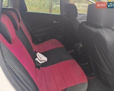 Рено Кліо 2015 у Полтаві на Automoto.ua Білий Рено Кліо, об'ємом двигуна 1.5 л та пробігом 270 тис. км за 6700 $, фото 2 на Automoto.ua