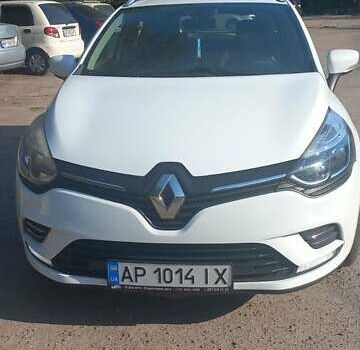 Белый Рено Клио, объемом двигателя 1.5 л и пробегом 240 тыс. км за 8800 $, фото 4 на Automoto.ua