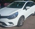Белый Рено Клио, объемом двигателя 1.5 л и пробегом 240 тыс. км за 8800 $, фото 1 на Automoto.ua