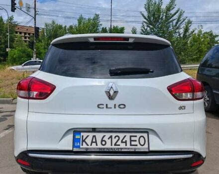 Белый Рено Клио, объемом двигателя 1.46 л и пробегом 224 тыс. км за 7999 $, фото 5 на Automoto.ua