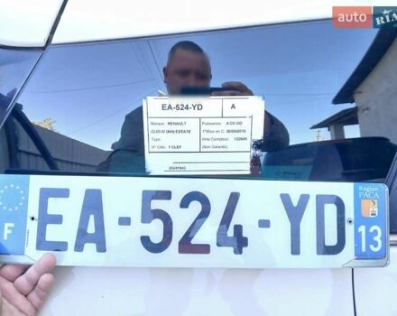 Белый Рено Клио, объемом двигателя 1.5 л и пробегом 134 тыс. км за 10999 $, фото 18 на Automoto.ua