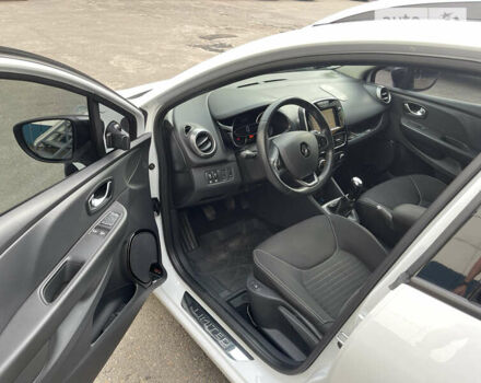 Білий Рено Кліо, об'ємом двигуна 0.9 л та пробігом 151 тис. км за 8900 $, фото 8 на Automoto.ua