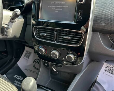 Белый Рено Клио, объемом двигателя 1.5 л и пробегом 197 тыс. км за 8700 $, фото 11 на Automoto.ua