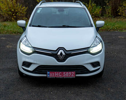 Белый Рено Клио, объемом двигателя 1.5 л и пробегом 192 тыс. км за 9700 $, фото 4 на Automoto.ua