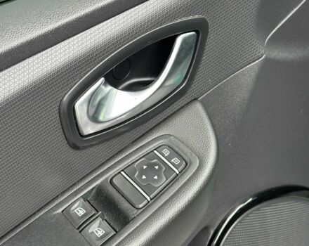 Белый Рено Клио, объемом двигателя 1.5 л и пробегом 197 тыс. км за 8700 $, фото 13 на Automoto.ua