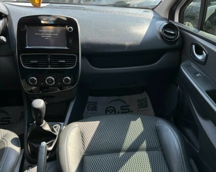 Белый Рено Клио, объемом двигателя 1.5 л и пробегом 197 тыс. км за 8700 $, фото 7 на Automoto.ua