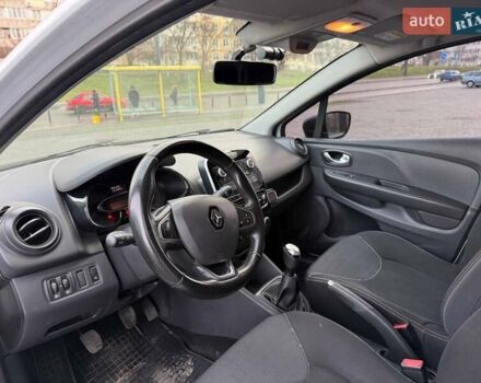 Белый Рено Клио, объемом двигателя 1.46 л и пробегом 232 тыс. км за 9200 $, фото 5 на Automoto.ua