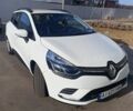 Белый Рено Клио, объемом двигателя 1.5 л и пробегом 100 тыс. км за 8777 $, фото 1 на Automoto.ua