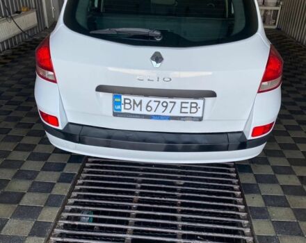 Белый Рено Клио, объемом двигателя 1.1 л и пробегом 250 тыс. км за 3000 $, фото 3 на Automoto.ua
