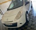 Белый Рено Клио, объемом двигателя 1.1 л и пробегом 250 тыс. км за 3000 $, фото 1 на Automoto.ua