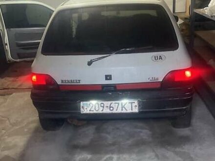 Білий Рено Кліо, об'ємом двигуна 0 л та пробігом 300 тис. км за 900 $, фото 1 на Automoto.ua