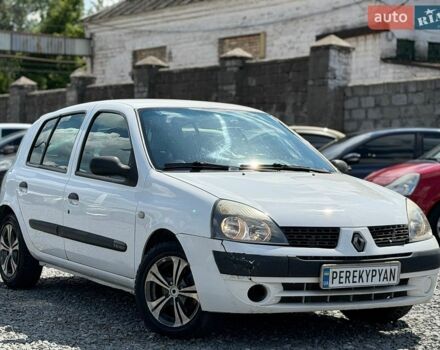 Білий Рено Кліо, об'ємом двигуна 1.4 л та пробігом 230 тис. км за 3400 $, фото 1 на Automoto.ua