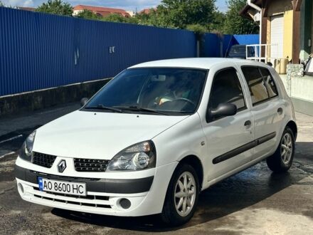 Белый Рено Клио, объемом двигателя 1.1 л и пробегом 251 тыс. км за 3500 $, фото 1 на Automoto.ua