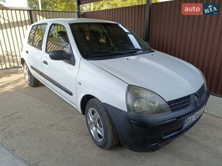 Рено Клио 2005 в Староконстантинов на Automoto.ua Белый Рено Клио, объемом двигателя 1.15 л и пробегом 230 тыс. км за 3000 $, фото 1 на Automoto.ua