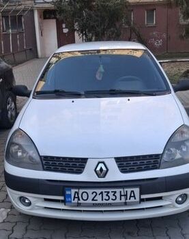Белый Рено Клио, объемом двигателя 1.15 л и пробегом 159 тыс. км за 3850 $, фото 1 на Automoto.ua