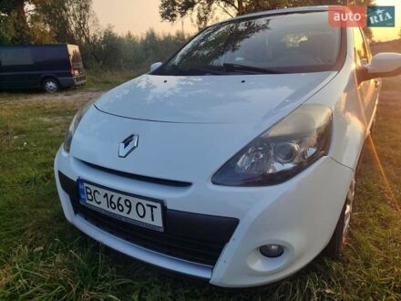 Рено Кліо 2009 у Борисполе на Automoto.ua Білий Рено Кліо, об'ємом двигуна 1.2 л та пробігом 183 тис. км за 5200 $, фото 1 на Automoto.ua