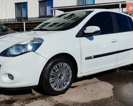 Білий Рено Кліо, об'ємом двигуна 1.46 л та пробігом 310 тис. км за 4700 $, фото 1 на Automoto.ua