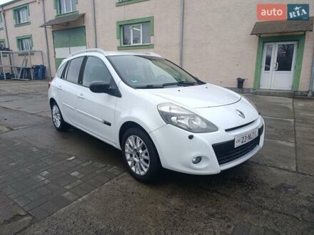 Белый Рено Клио, объемом двигателя 1.2 л и пробегом 252 тыс. км за 4650 $, фото 1 на Automoto.ua