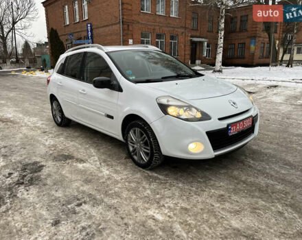 Білий Рено Кліо, об'ємом двигуна 1.2 л та пробігом 177 тис. км за 5450 $, фото 1 на Automoto.ua