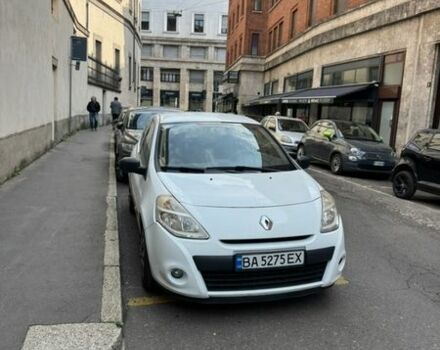 Білий Рено Кліо, об'ємом двигуна 1.5 л та пробігом 237 тис. км за 3483 $, фото 1 на Automoto.ua